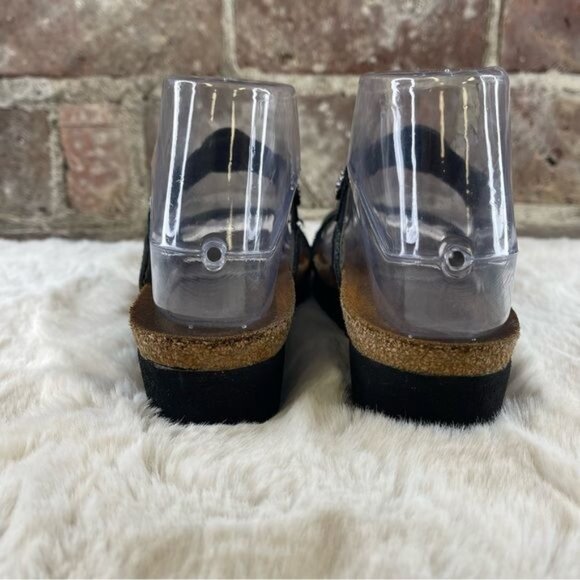 NAOT Black Wedge Double Strap Sandal Sz 6 Narrow - Picture 4 of 7